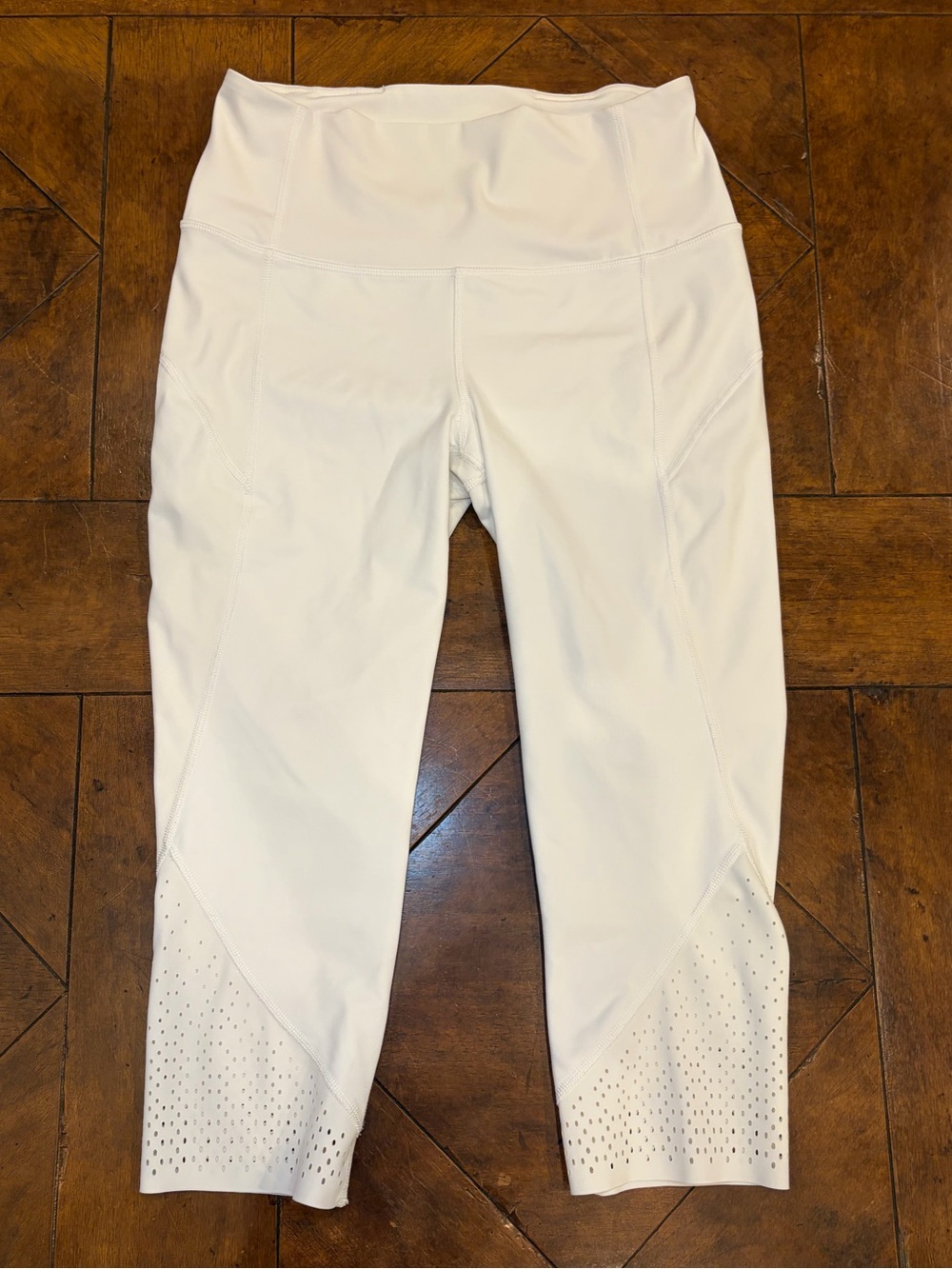 Lululemon Anew Crop Leggings White Size 8 Laser Cut Luxtreme